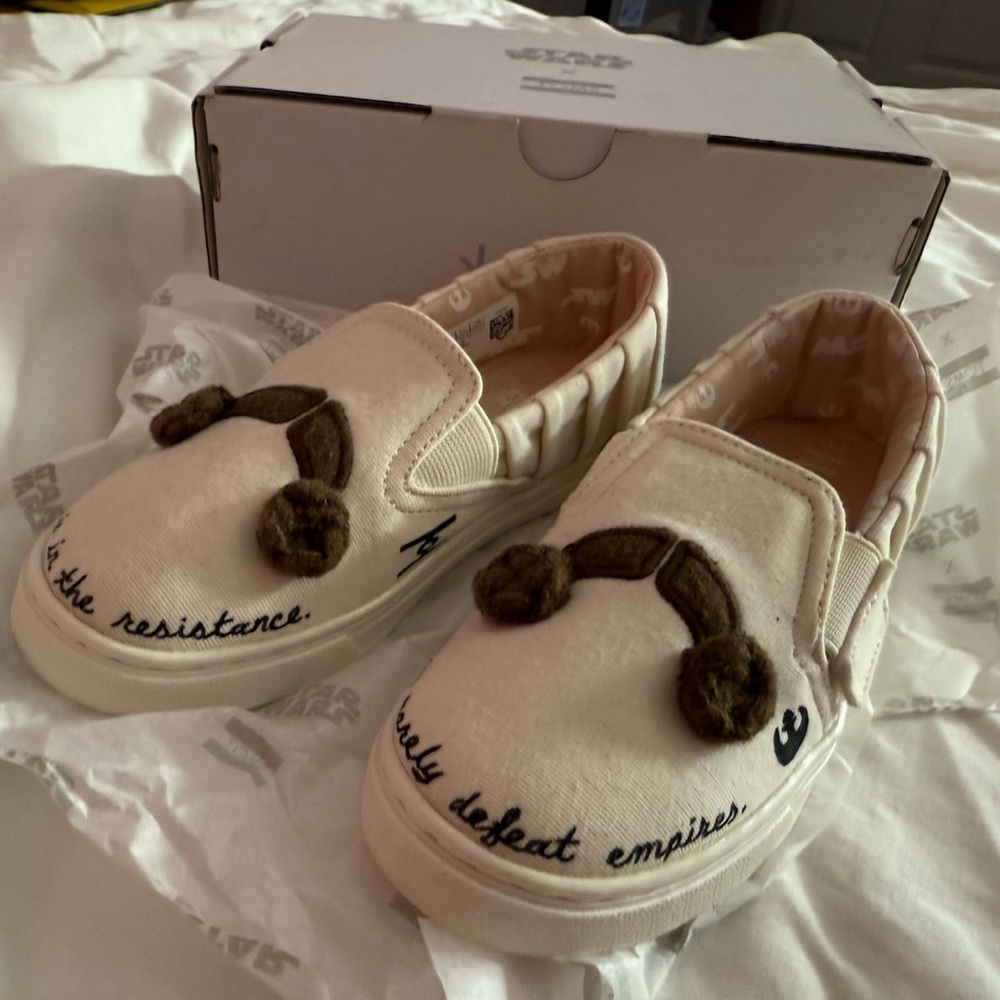 Toms and Star Wars Custom kids Slip-Ons